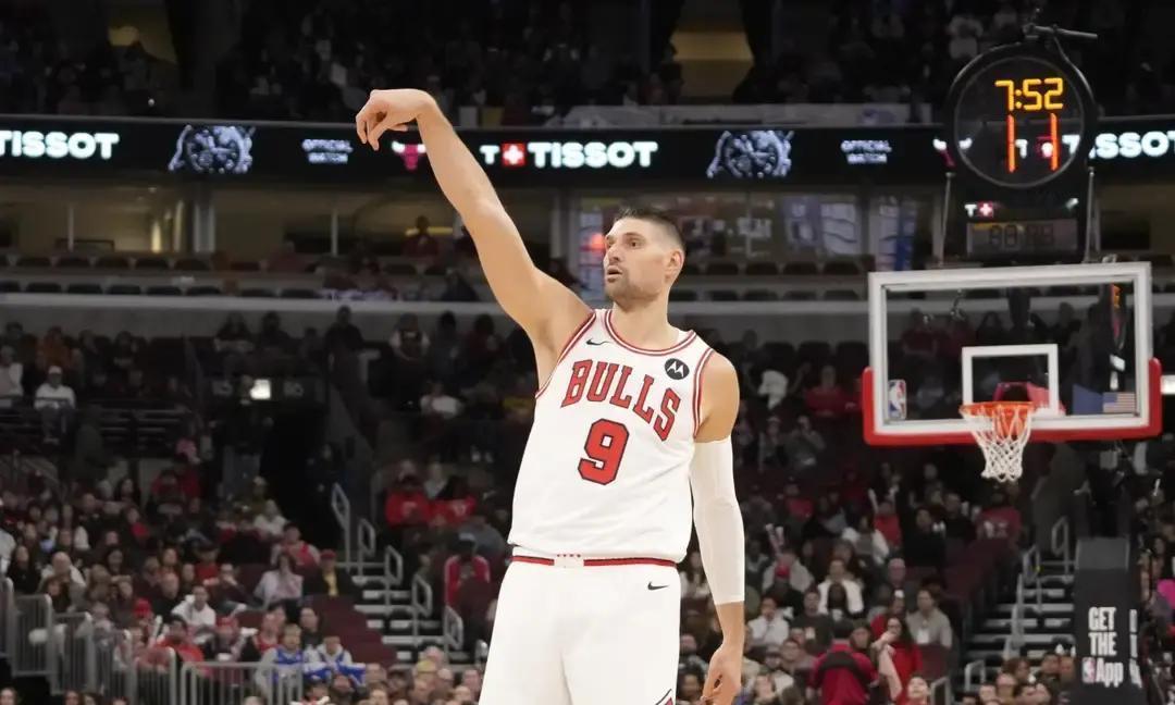 公牛真要赌命了公牛把怀特+武切维奇+奥科罗+两首轮摆上货架，只为换西亚卡姆