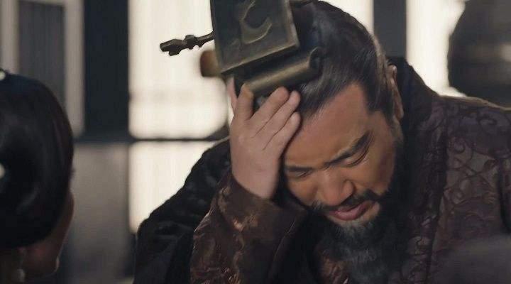 曹操的“头疼病”，绝不是人们猜测的脑瘤、脑积水，也不是什么偏头疼，而是现代人患的