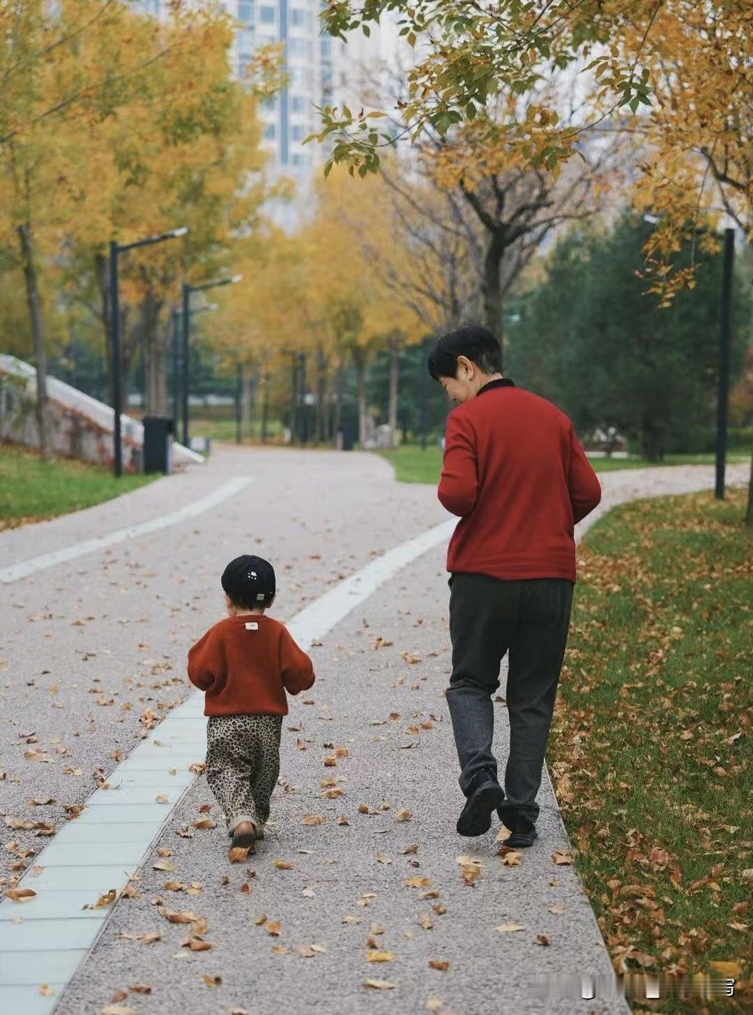 退休后和子女相处的9个智慧，越活越舒心1、钱财房产别全交出去，该帮就帮，养