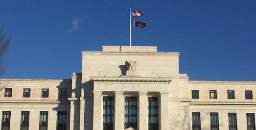 【美联储12月降息概率再度提升】从目前的消息面看，影响市场走势的关键还是美联储