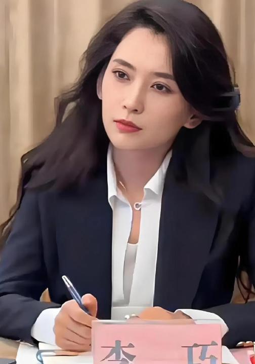 森林北结过婚这事，大家早就知道了，女儿也常在她视频里出镜。但这次不一样，视频里