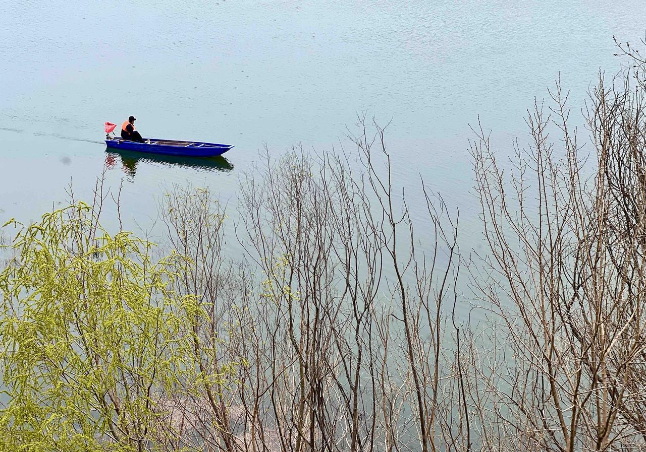一位网友说，彩礼，是对一个男人不够优秀的罚金。这话很露骨，却道出了问题的本质。