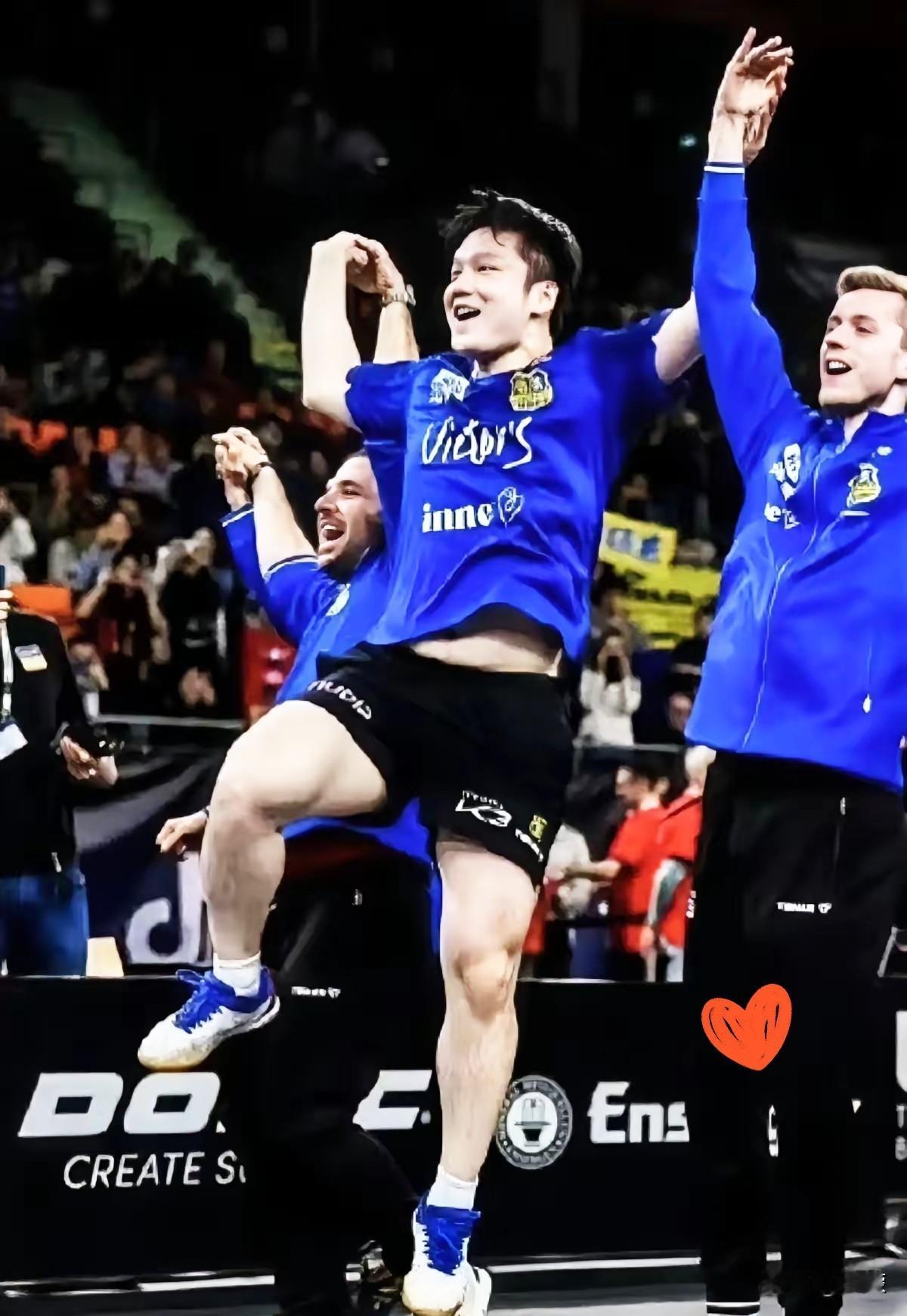 以前的樊振东：输了不行，赢了好像也不怎么行；现在的樊振东：输也行，赢也行，他