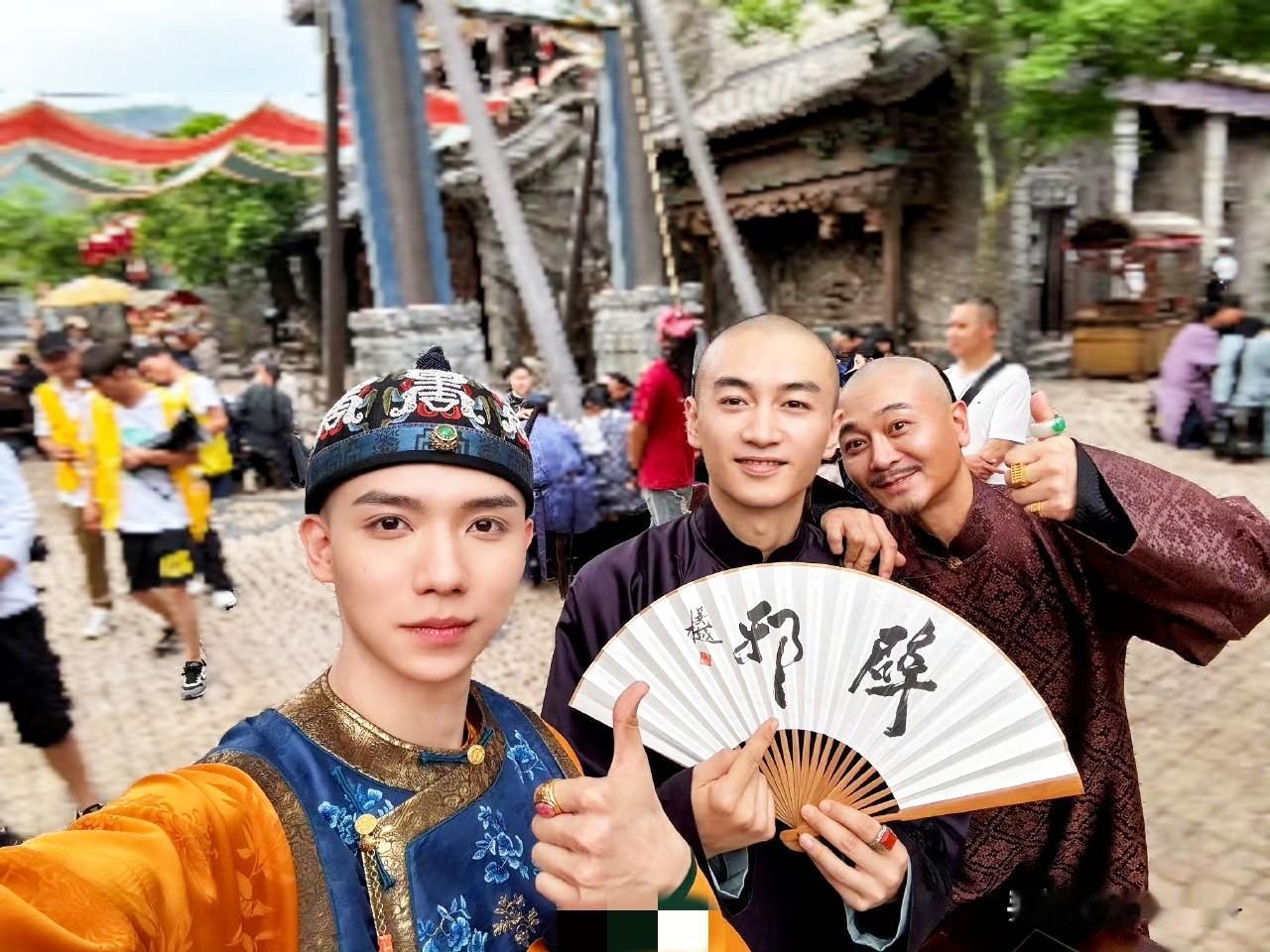 吴樾晒《大生意人》拍摄花絮！[赞]不愧是老戏骨呀，吴樾把“王天贵”一角真的演活