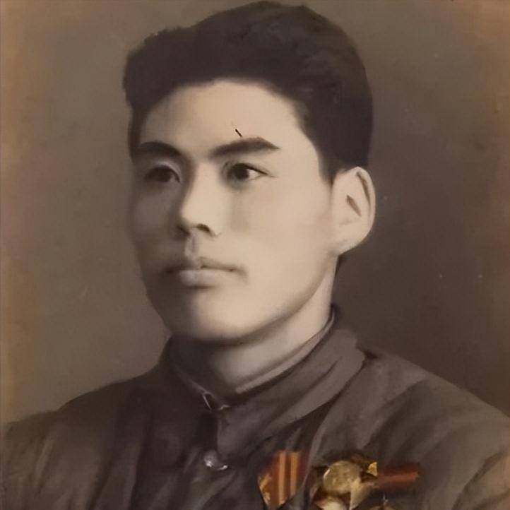 一位志愿军连长，仅带着一个连的兵力就葬送了敌军的两个师，创造了军事奇迹，战后归国