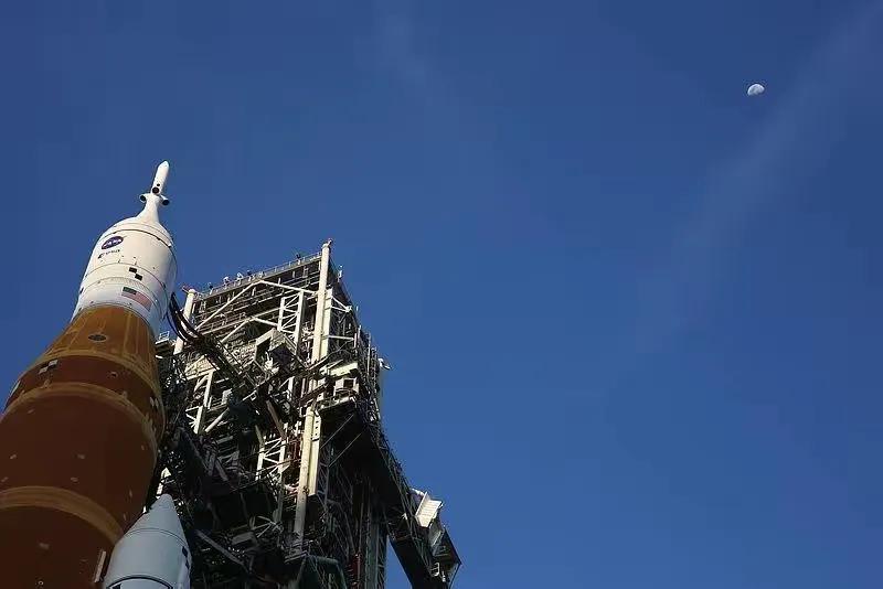 NASA发射表态藏深意：航天人的谨慎与底气，从来都不是矛盾美国国家航空航天