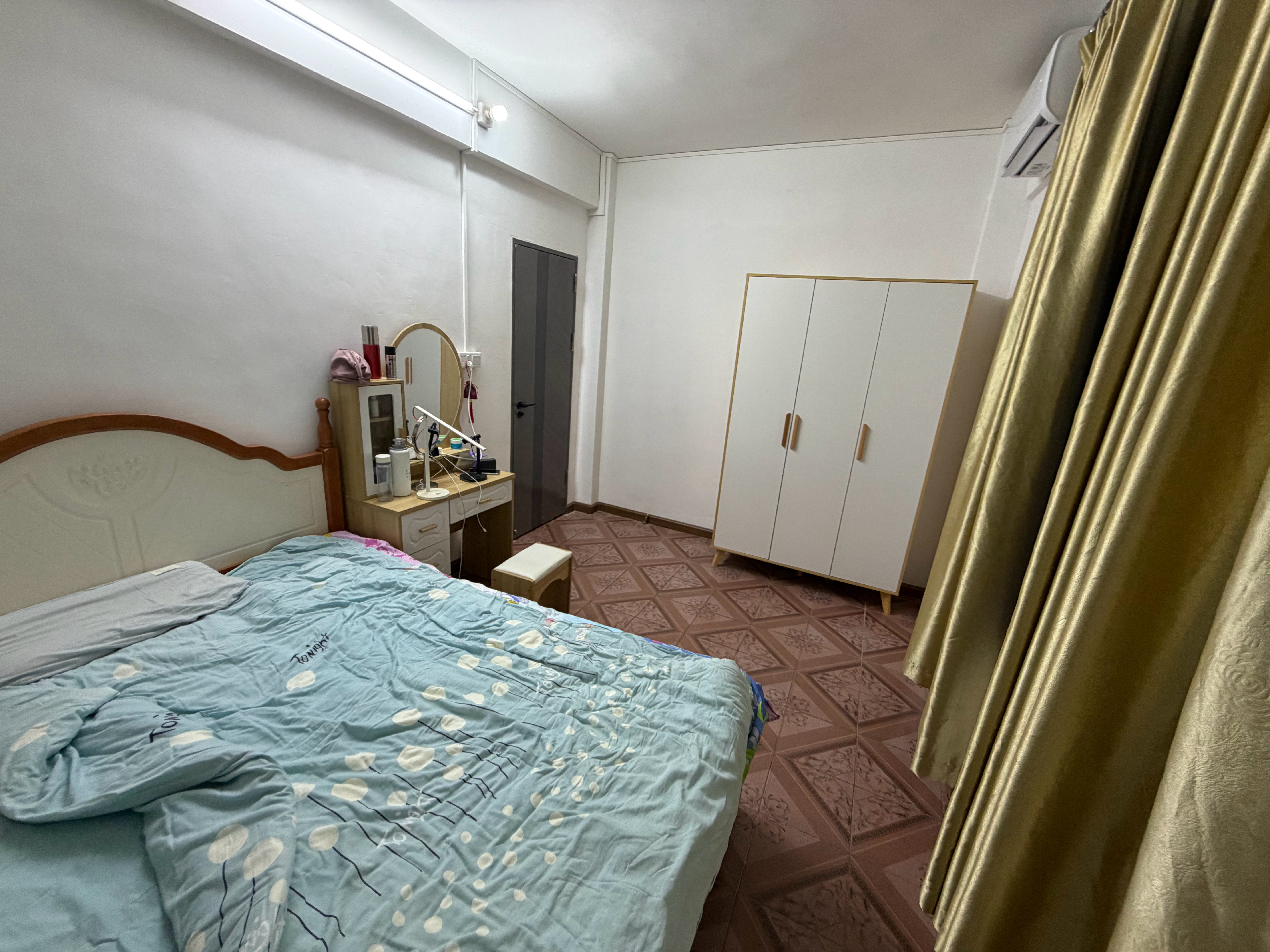 我在深圳城中村租房成功，有一个条件特别关键，就是不能养猫养狗等宠物而且这条还是写