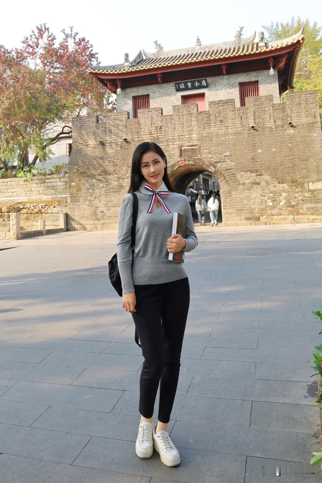 南头古城与深圳，谁是谁的名片？谁是谁的青春呢？