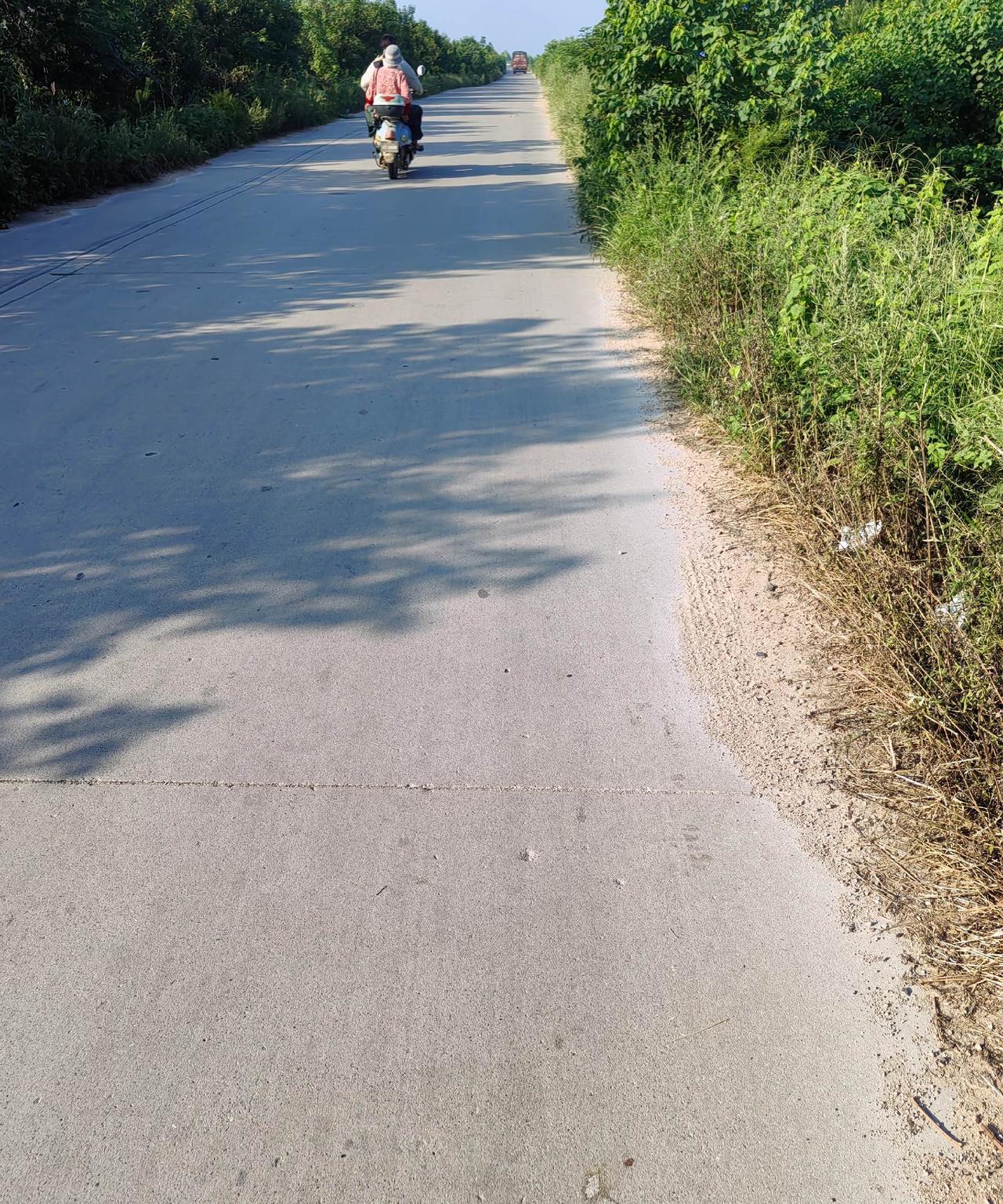 前妻也是想找我复婚，但是我告诉她，想都别想，离完婚她不知道找过几个男人了，才发现