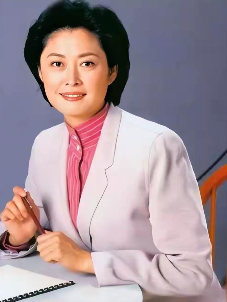 太震惊了，我们印象中那么年轻，知性，仿佛还是中年人的模样。听到敬一丹离去的消息