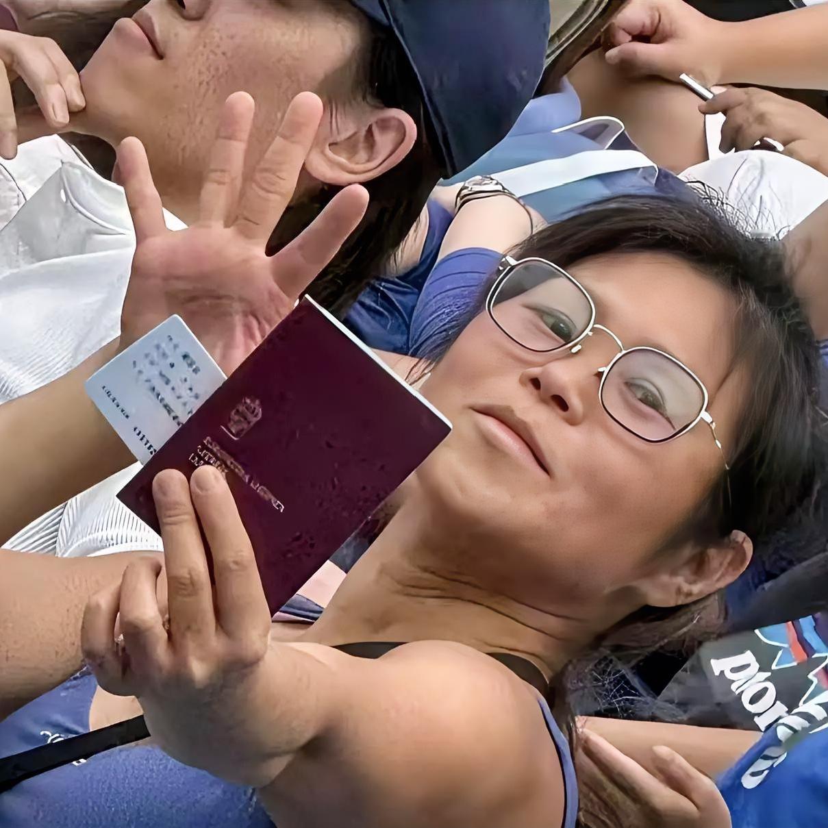 上海喧哗女谢某某为什么没有被拘留？其实跟她是不是拥有外国国籍没有关系，而是她