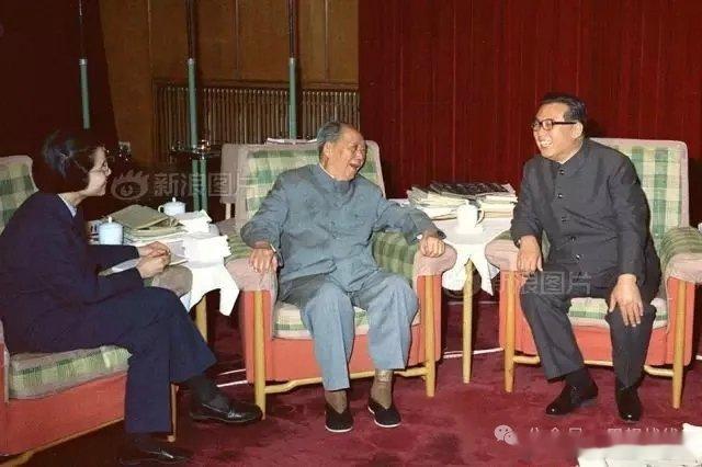 【越是攻击，越说明毛主席是对的！】四十年的现实正在不断证明毛泽东的试金石地位。谁