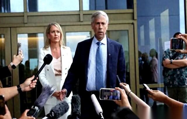 人都被抓到美国去了，还能反手打出这么一张王炸。马杜罗这步棋，看得我后背发凉。