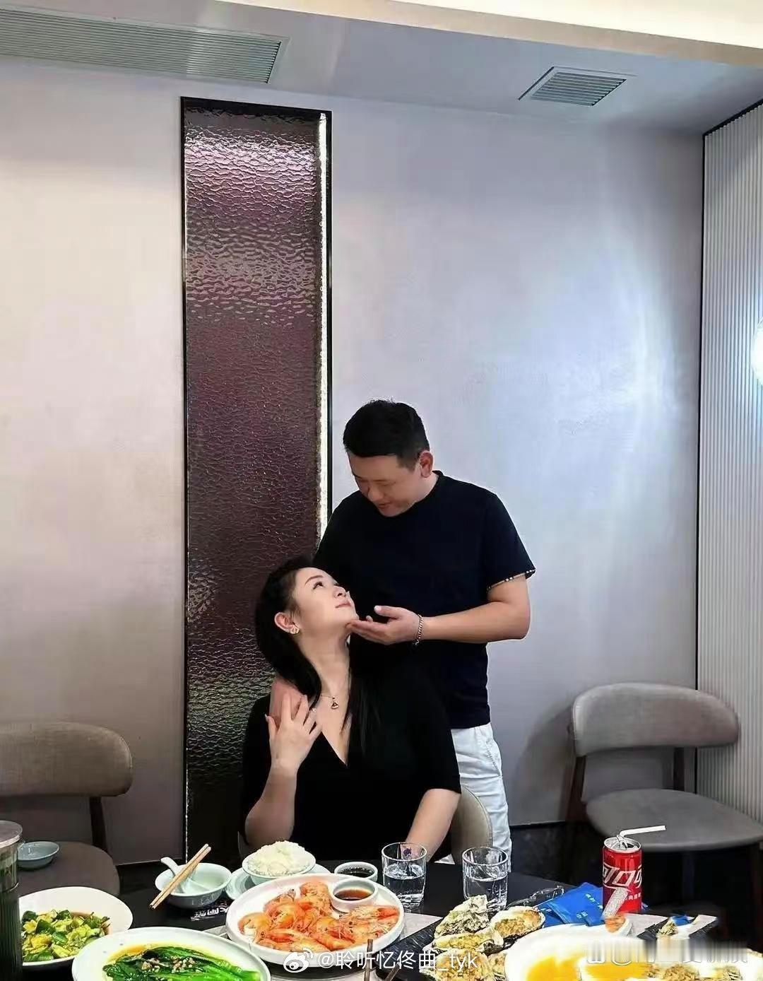 事实证明！美女嫁的不一定是帅哥。
