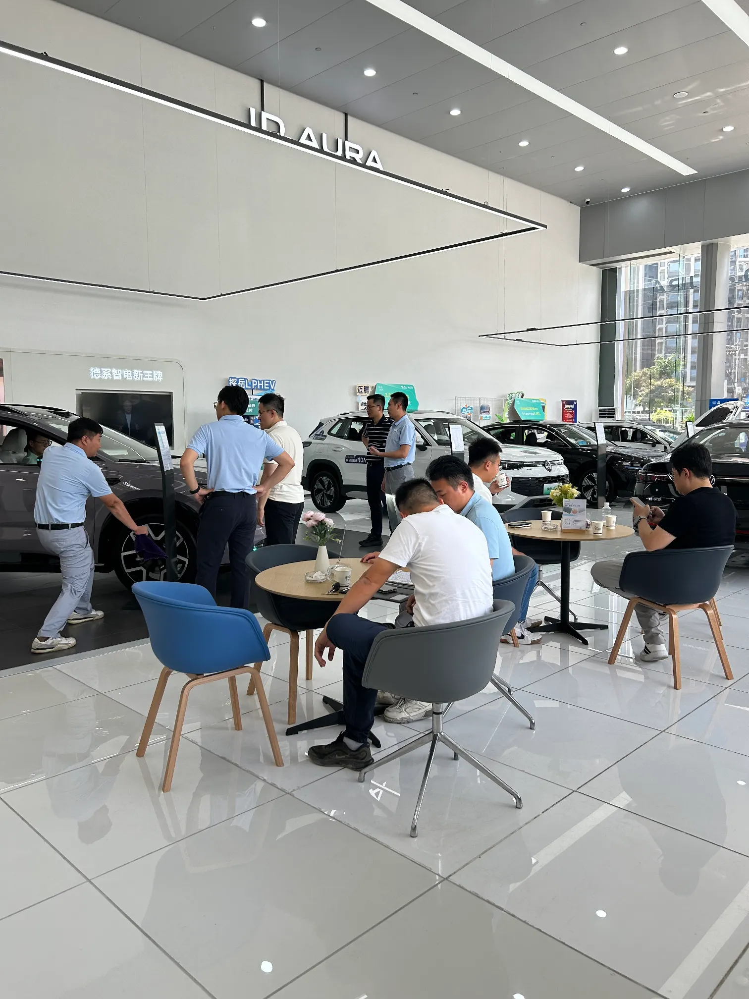 作为开了多年大众的老车主，这次ID.AURAT6上市，我一眼就动心了，也终于明白为什么上市订单这么火