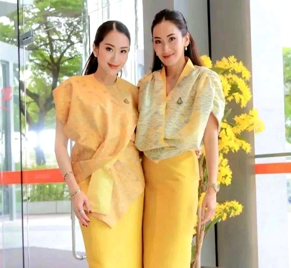 他信女儿真聪明，当总理都不稀罕哇塞！泰国前总理他信的女儿