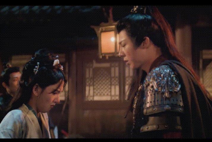 折腰，果然火的与众不同！连扇个巴掌都这么独特！深究之后，背后原因竟然是这样！
