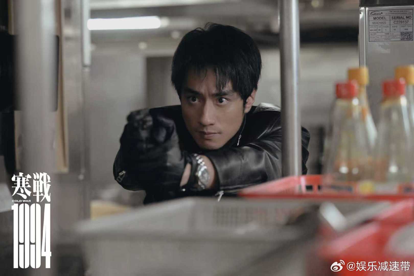 电影寒战1994全方位升级寒战1994是寒战系列的起点寒战十年再启新篇，《寒战