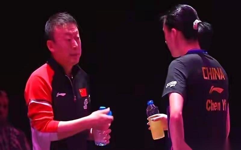 2-0领先，最后被一个削球的老将活活磨死。这球输的，简直就是一场公开处刑。最