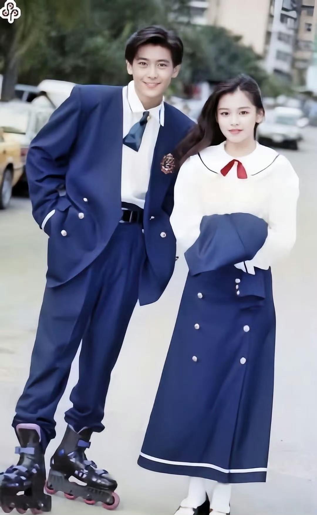 林志颖的颜值堪称跨时代爆款，亚洲范围内都极具辨识度翻到林志颖早年的旧照，再