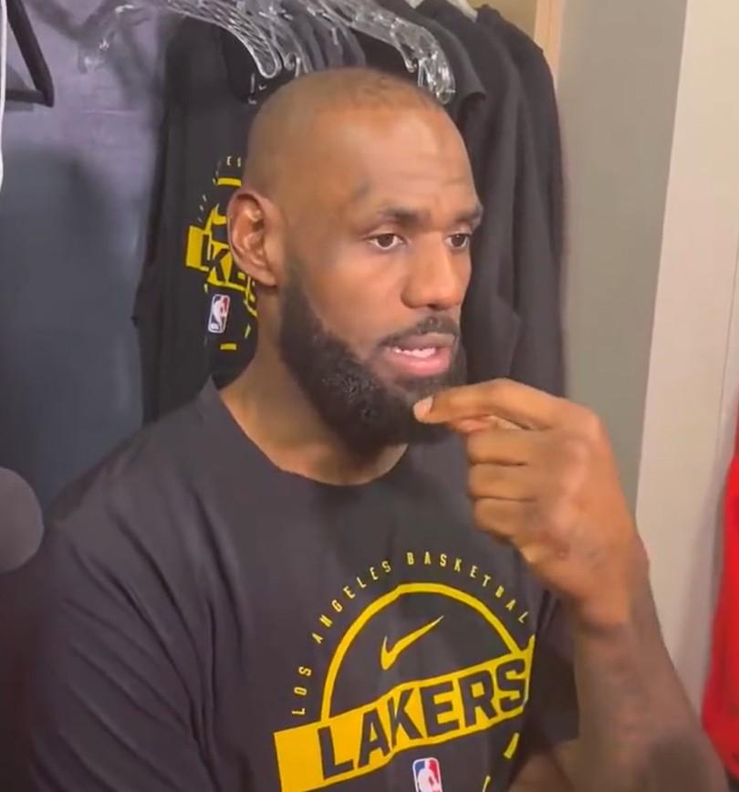 詹姆斯回应无缘全明星首发：“毫无感觉，我对入选全明星都充满感激，如果有入选我