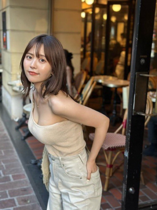 日本国脚背后的女人久保健英的那组纯属玩笑世界杯日本男足