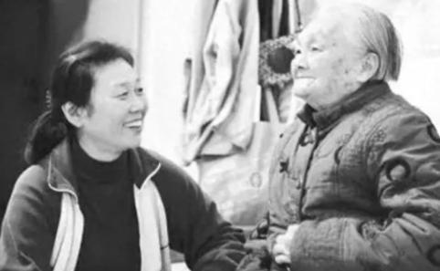 1998年，79岁的保姆刚洗完碗，从小看大的主家大儿子忽然开口：“您年纪大了，我