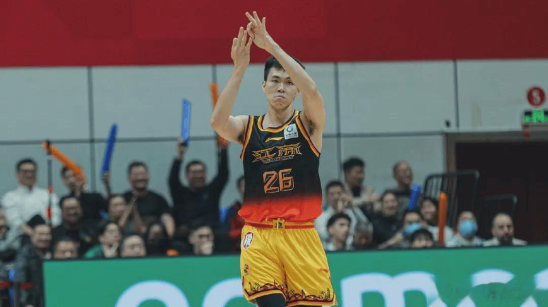 博主谈庞峥麟: 26岁广西球王, 在质疑声中成为本土得分王