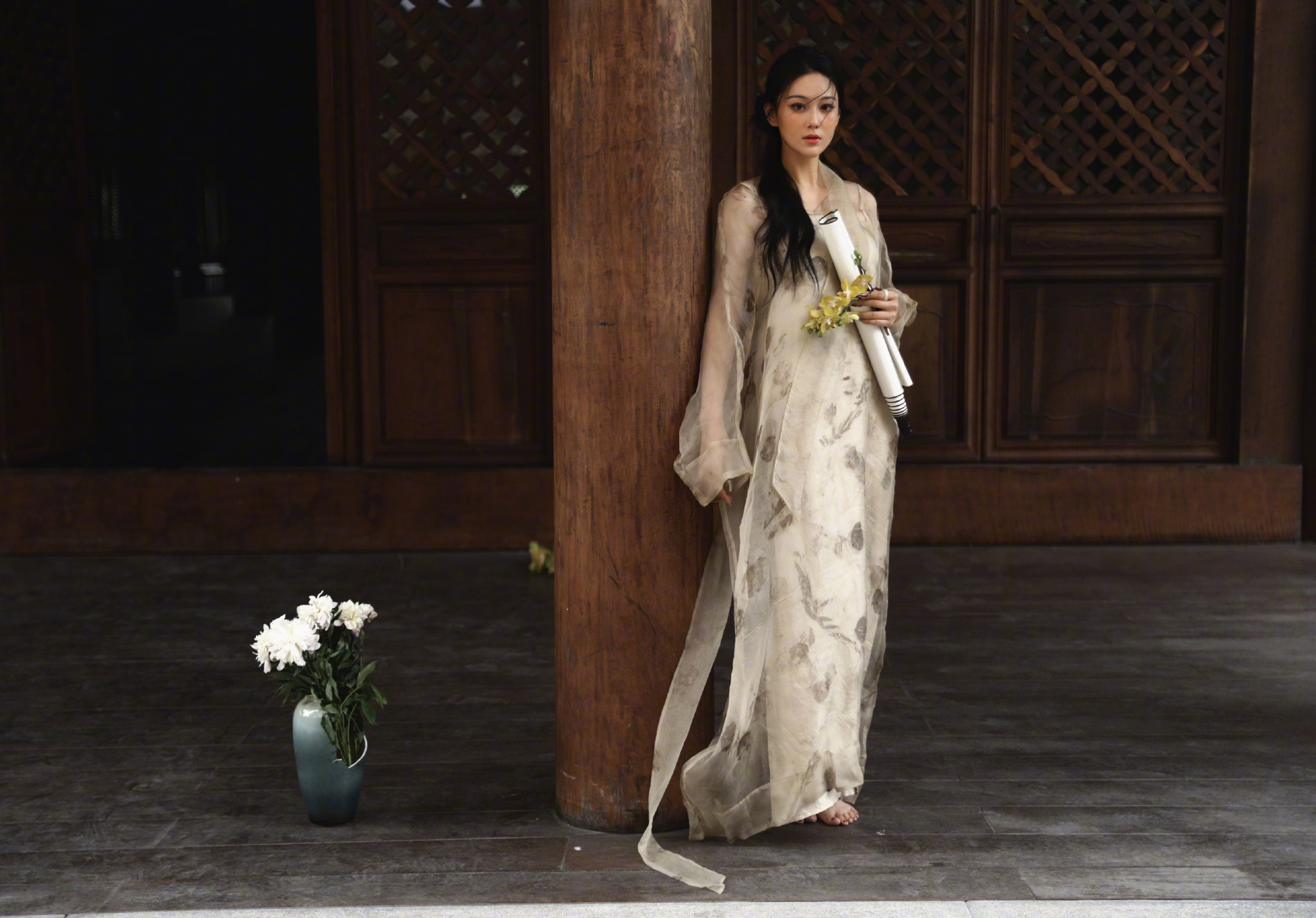 张馨予电影的叙述感：轻纱曼妙，独自美丽。张馨予