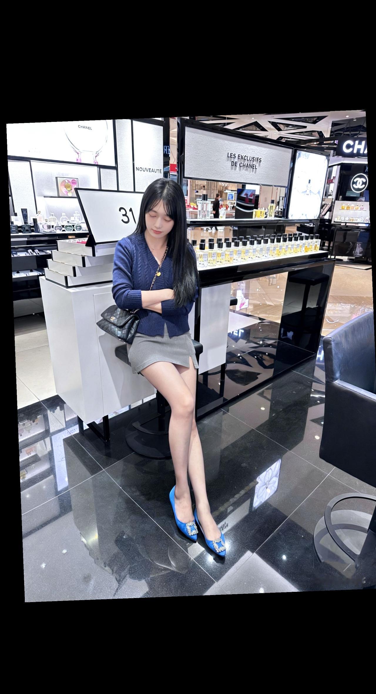 跟小姨逛街感觉怪怪的😐穿搭健身