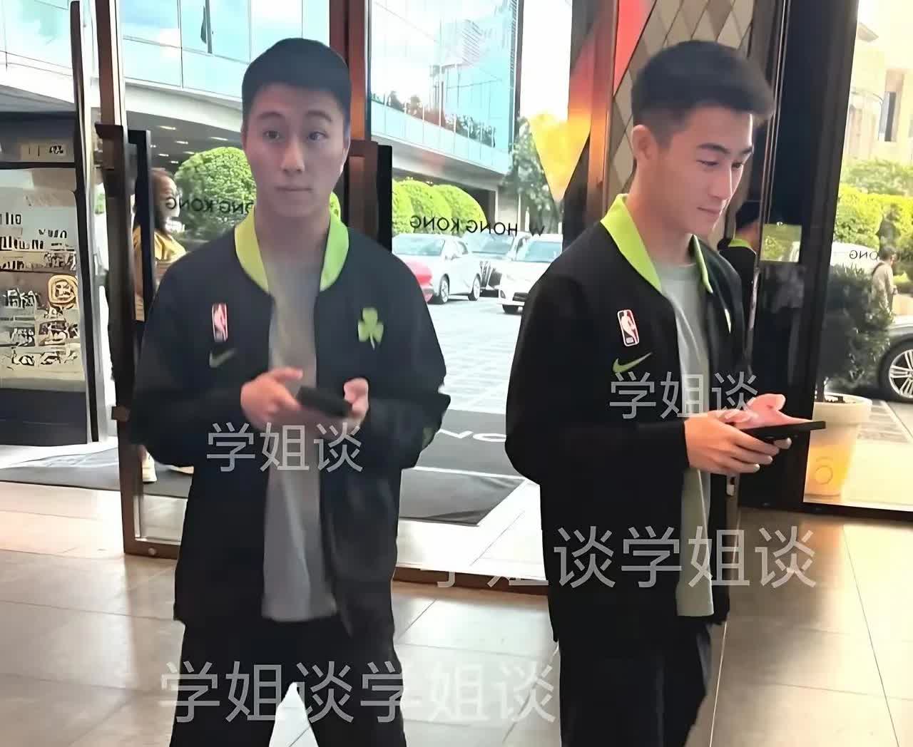 在香港铜锣湾熙熙攘攘的人潮里，我竟意外撞见了何猷君！说实话，见到真人前，总被网上