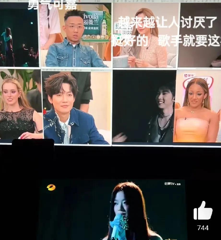 #单依纯疑似报复李荣浩当年没转身#在《歌手2025》的舞台上，单依纯大胆改编李