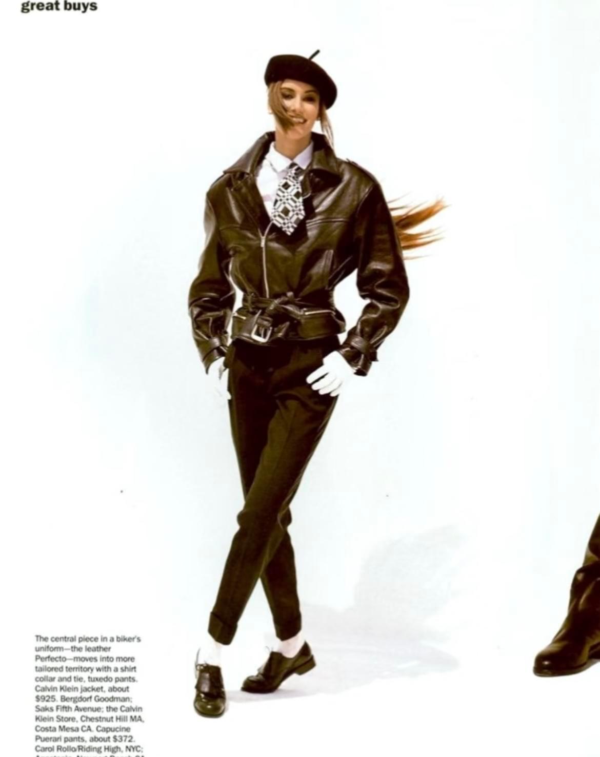 1992年，《VOGUE》没用大牌，没烧钱，就用一件42美元的白背心，把时尚从奢