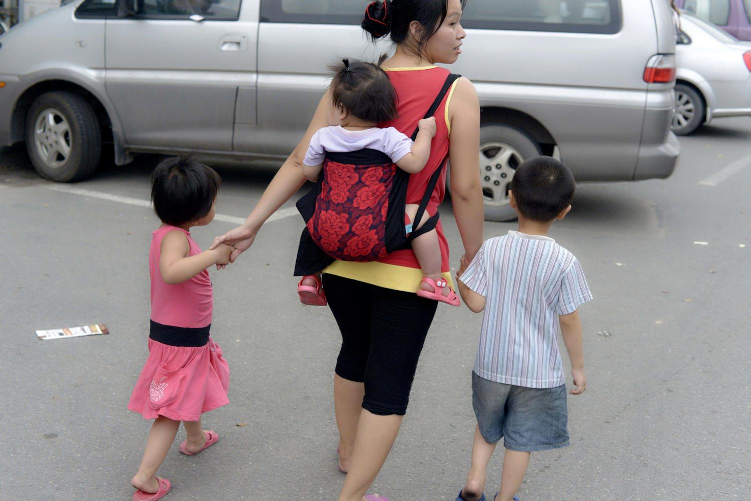 如果让你生三胎你敢吗? 下面四类人就敢生, 都是有勇气的人