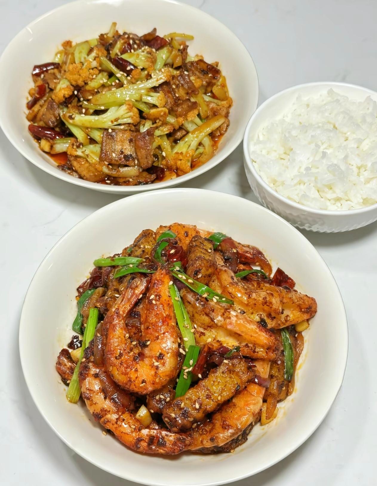 很难相信这么多色香味俱全的家常菜，是90后男生做出来的！叔叔家的孩子在市区