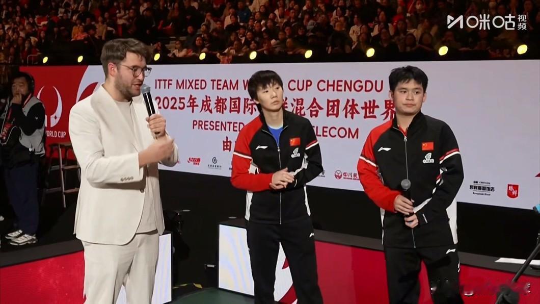 国乒夺冠赛后采访：曼昱这句话真有格局！国乒勇夺混团世界杯，王曼昱接受采访时说