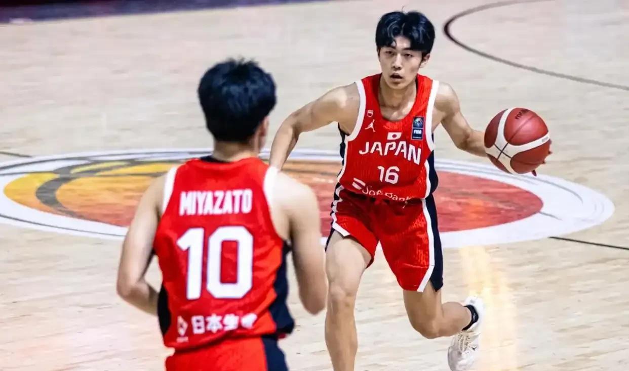U16男篮亚洲杯半决赛战罢，日本U16男篮四节比赛单节得分最高不过10分，其中三