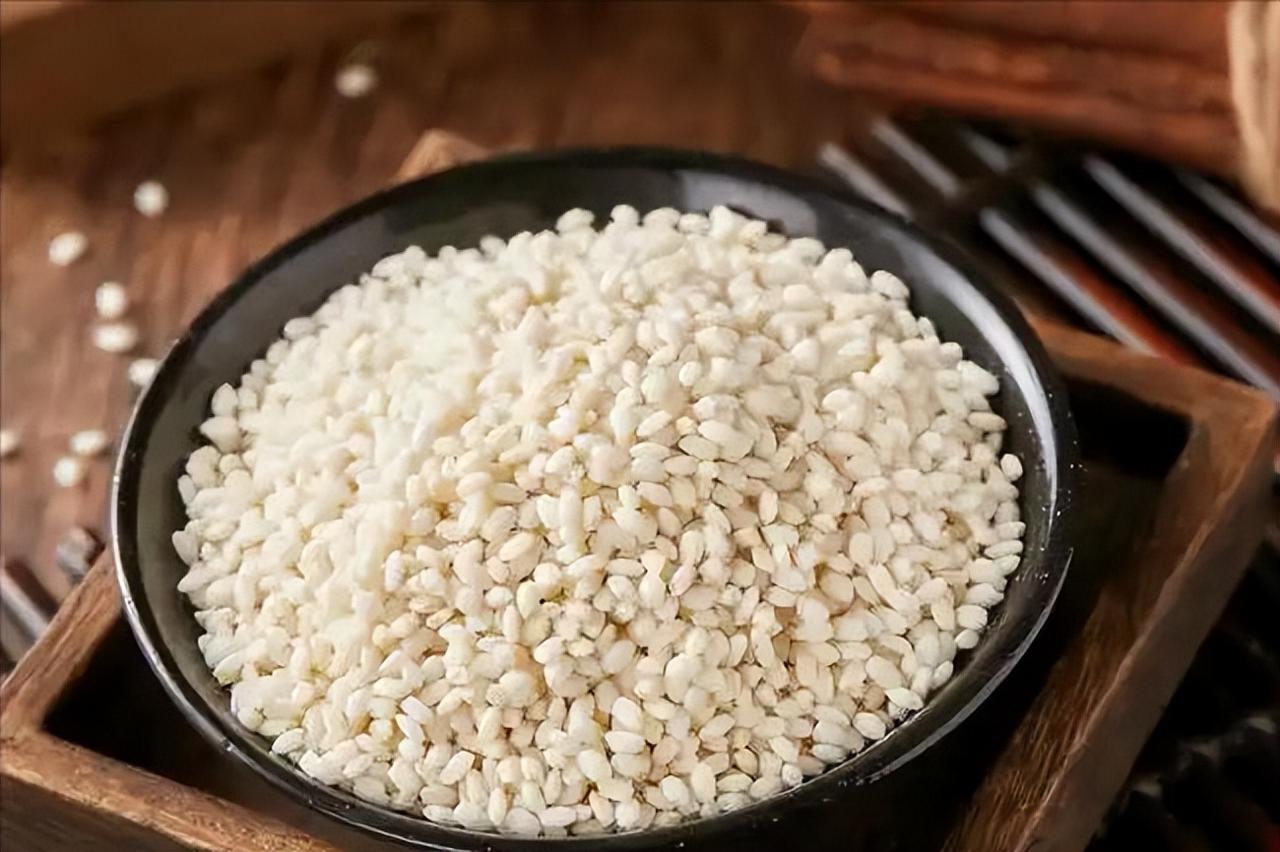 糯米立大功！医生提醒：坚持吃糯米一段时间，身体或迎来4个信号一说到糯米，不少