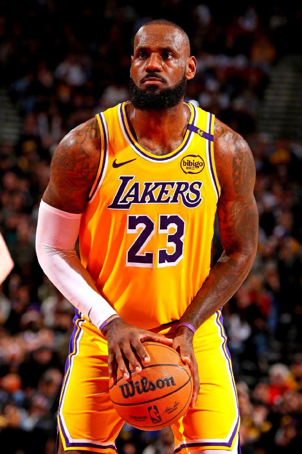 41岁还不退？詹姆斯死磕NBA的真相藏不住了！别人都歇了，他还在打第23