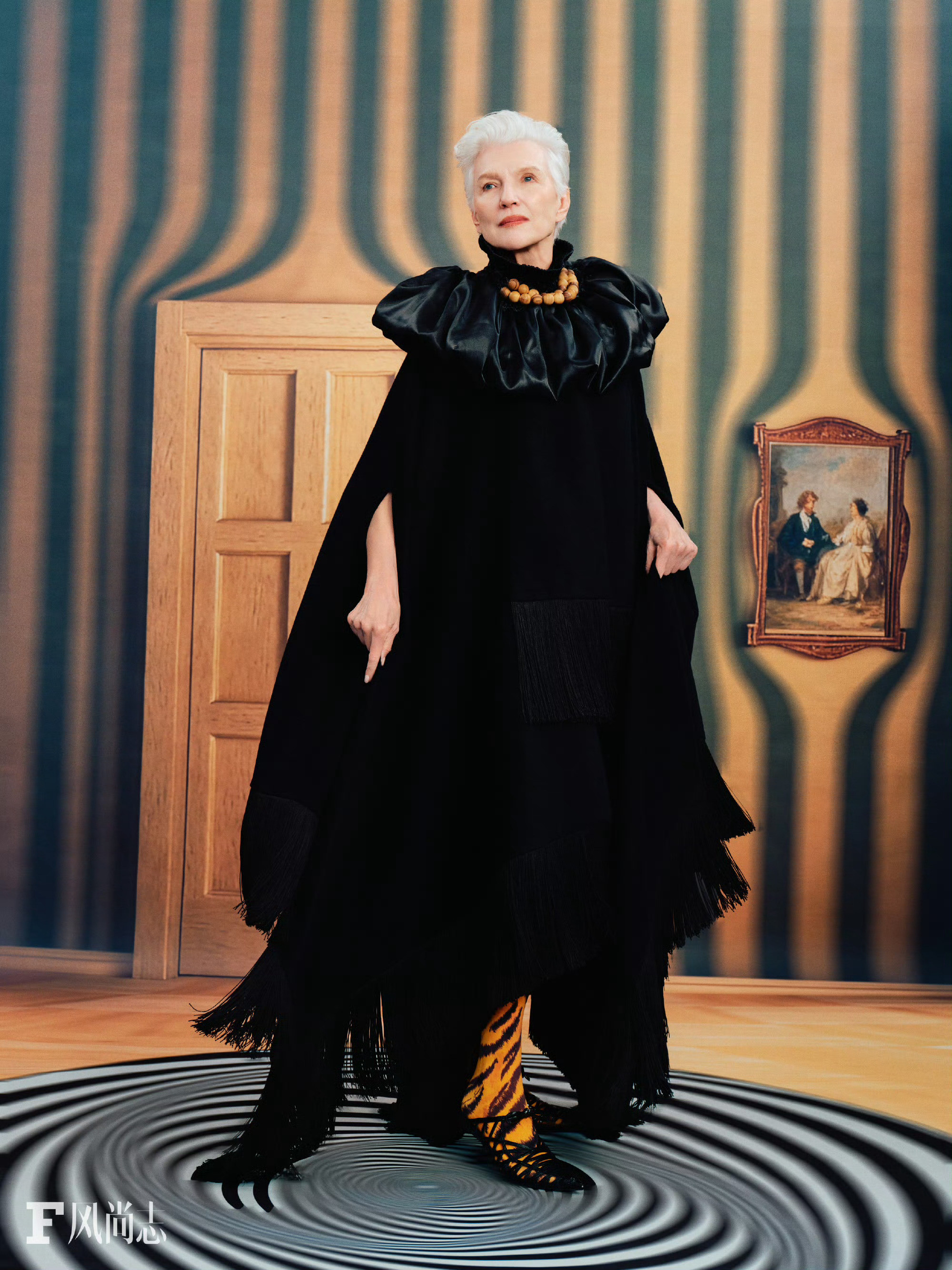 风尚志梅耶马斯克开季封面梅耶马斯克银发时光大片摄影：卢卡斯杨