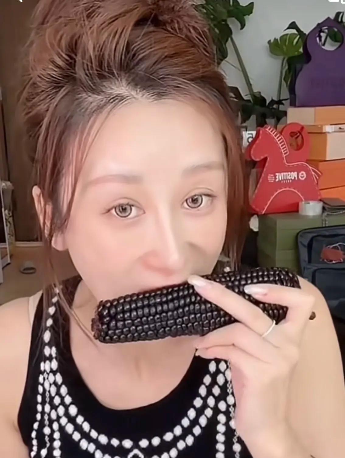 蒋丽莎说：“等忙完这一阵，我要去立遗嘱，我长期通宵失眠，根本睡不着，我怕我会猝