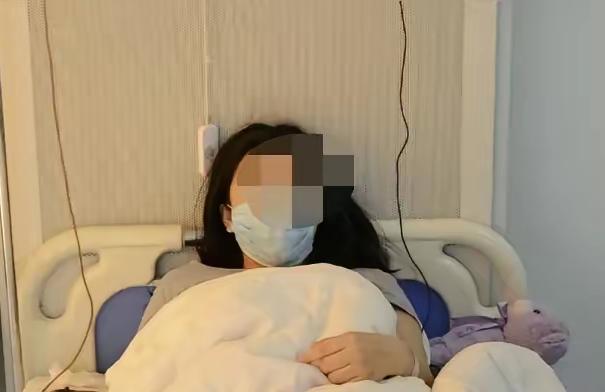 金钱再次打败了亲情！辽宁鞍山，女子病逝，留下巨额财产，却在临终前立下遗嘱，将所有