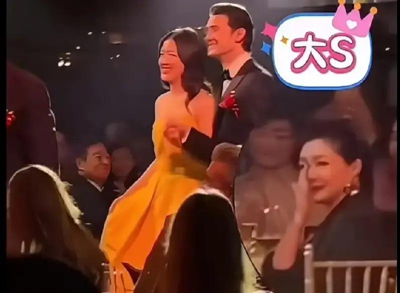 抚养费涨到每月100万汪小菲刚晒完转账单，大S律师就把执行申请递到法院。台