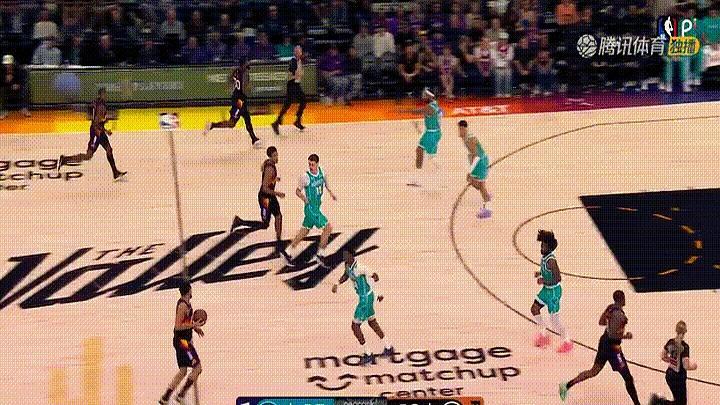 杰伦·格林这记拉杆，直接把黄蜂的客场10连胜干碎了。3月8号太阳主场对阵黄