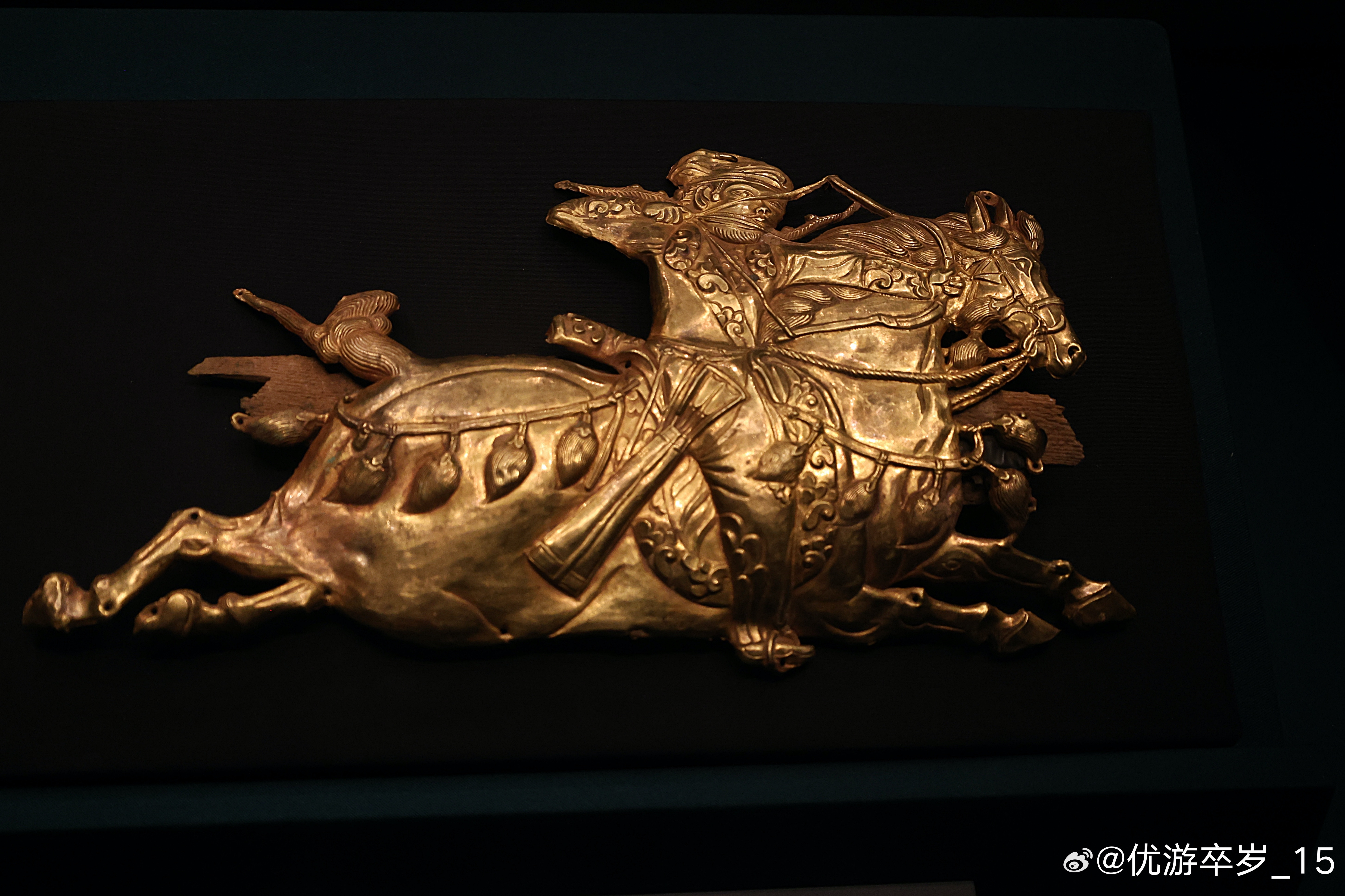 云看展漫步“黄金缕”古代金器展黄金，以其不朽之质与耀目之光，成为跨越千年的文明