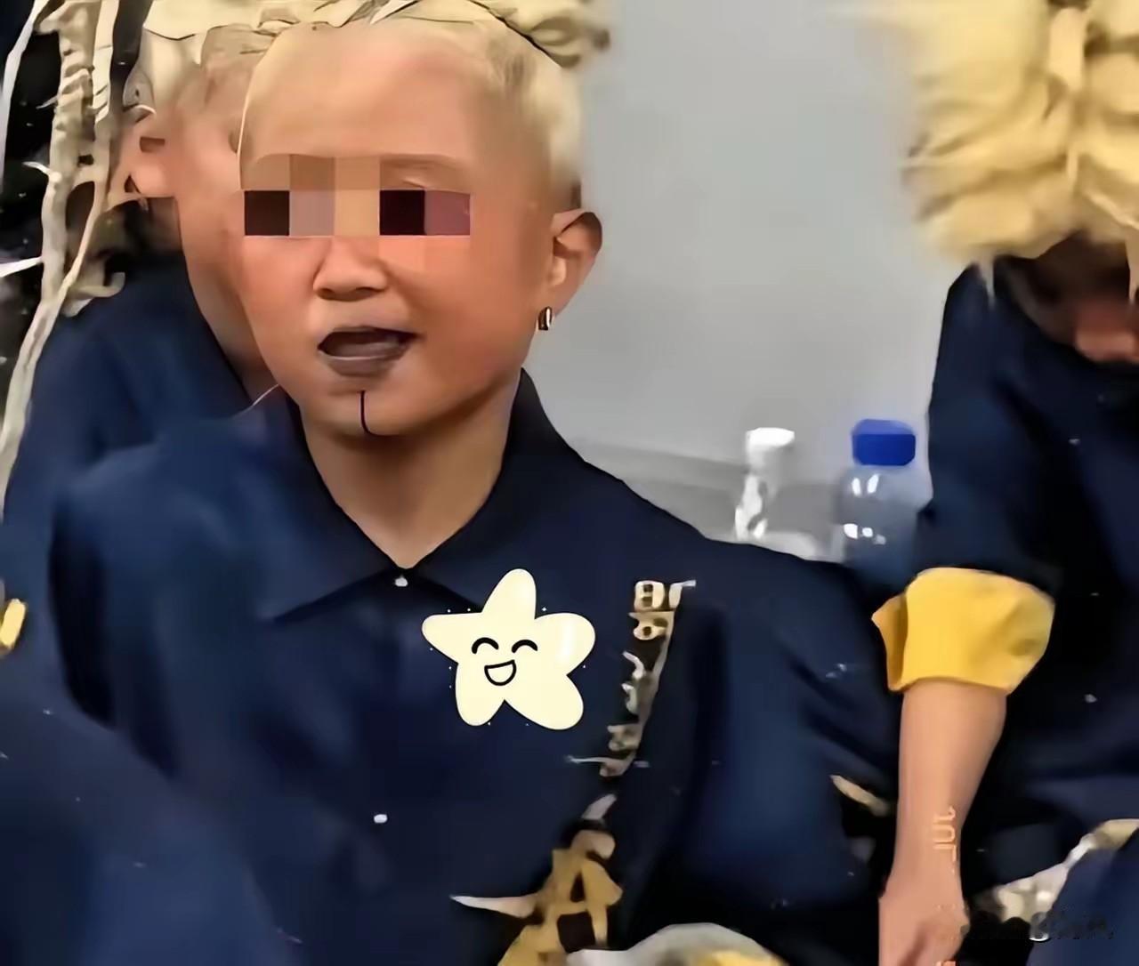 全网暴怒！上海，一场儿童舞蹈比赛的妆造，看得把人气愤不已！一个个可爱的小朋友，被