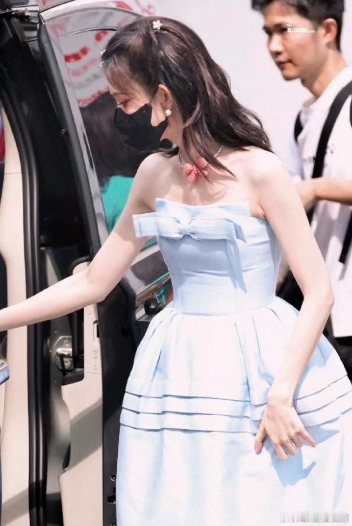 孟子义jennie撞衫Jennie孟子义撞衫孟子义Jennie这波撞衫太有看