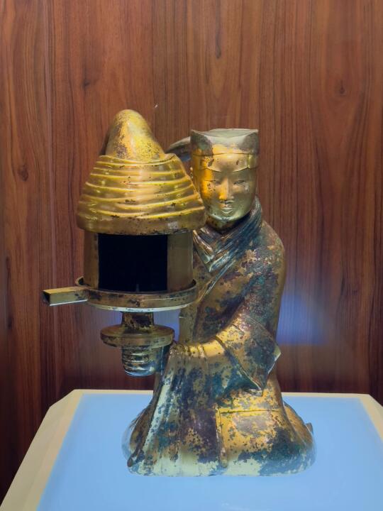 快去，河北博物院镇馆之宝原件今天展出啦！