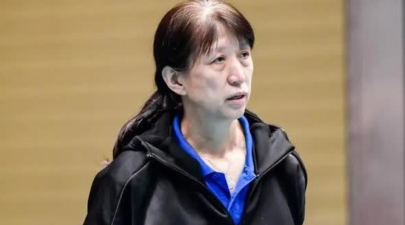 女排输了3天没说法！赖亚文这次沉默得有点久。女排世锦赛成绩确