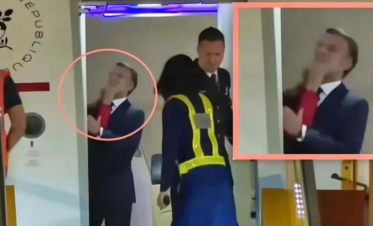 怎么回事，法国总统马克龙竟然被自己的老婆打了？据外媒报道，马克龙访问越南下飞机